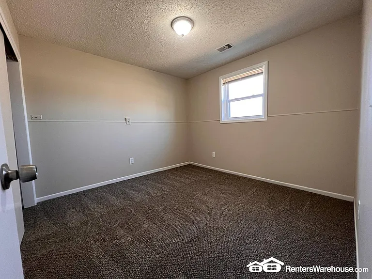 917 Maury St — Photo 11