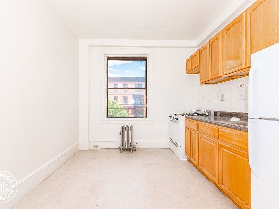 1st image of 170 New York Ave #43