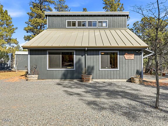 2nd image of 2056 Lone Mountain Rd