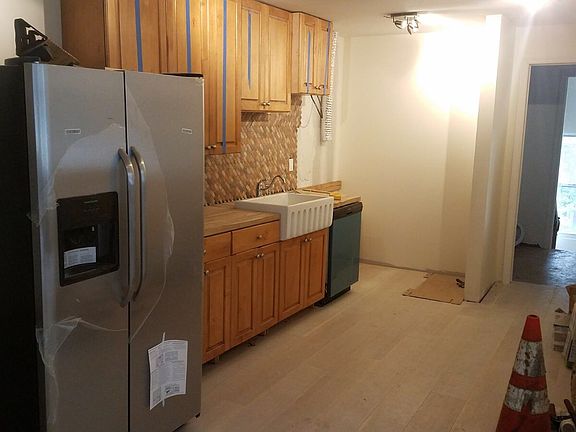 5th image of 2817 Sedgwick Ave