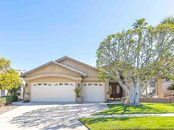 1041 Apple Blossom Ln, Corona, CA 92881