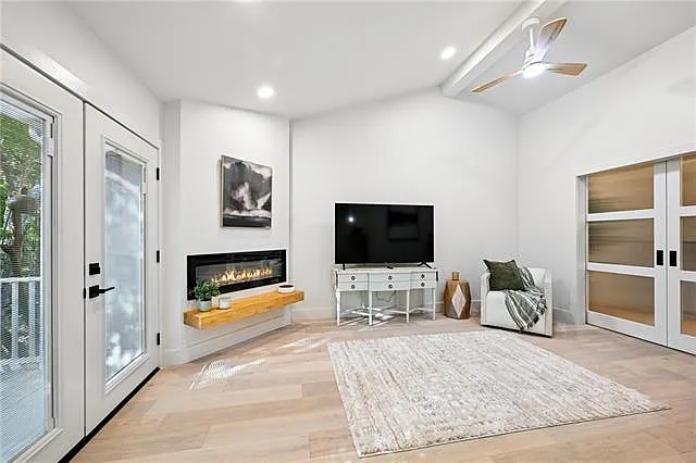 655 Colbert St #24 — Photo 15