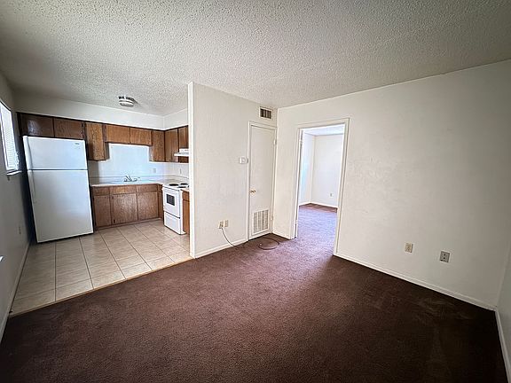 4th image of 3102 Atkinson Ave APT 106