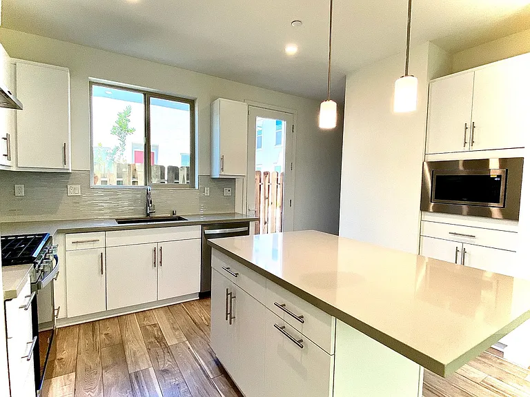 191 Log Pond Ln — Photo 4
