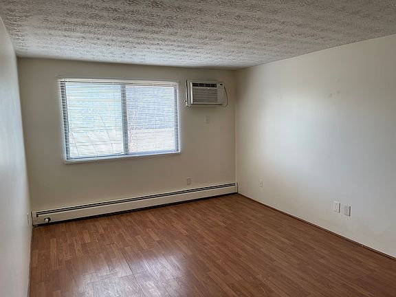 5th image of 45 Log St