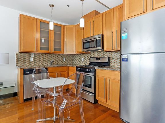 4th image of 120 Beach 26th St APT 1406
