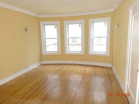 3rd image of 2751 W Arthur Ave APT 1