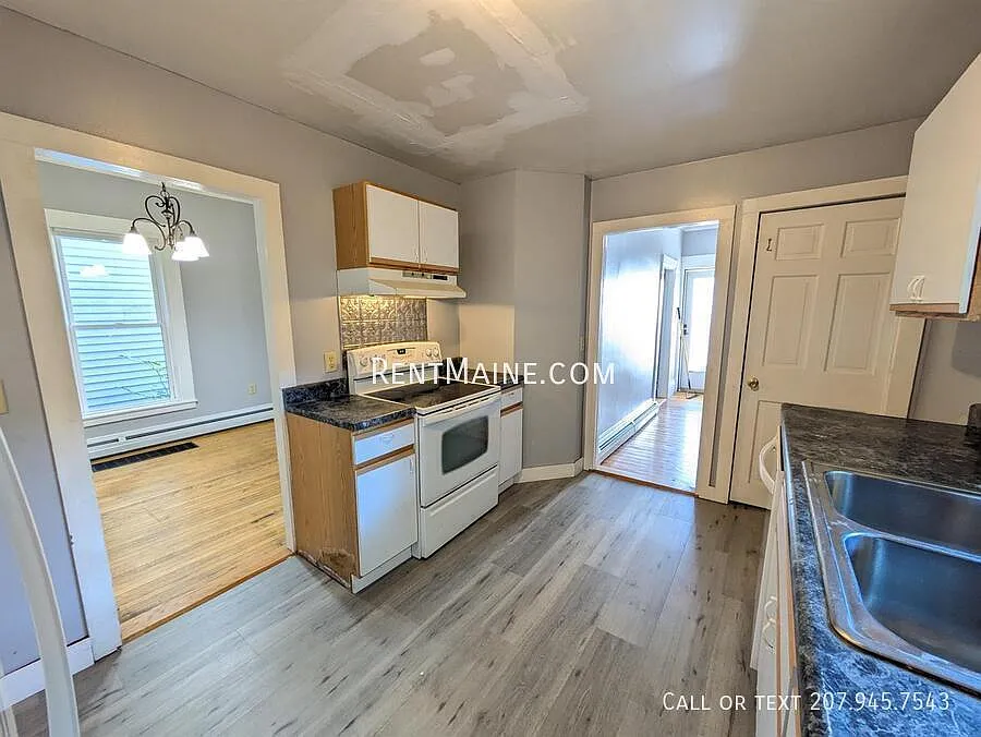 2 bed, 1.5 bath, $1,725 — Photo 2
