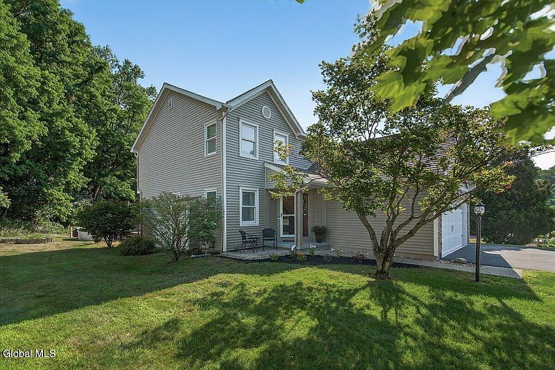 3rd image of 26 Jamison Drive