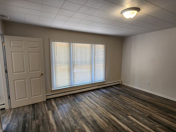 4th image of 489-551 W Main St #601
