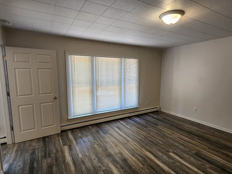 489-551 W Main St #601 — Photo 4