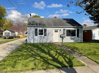 323 Liberty St, Buchanan, MI 49107
