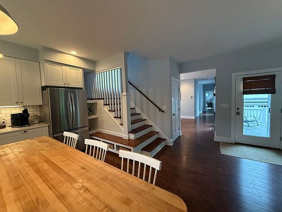 5th image of 307 Valley Rd
