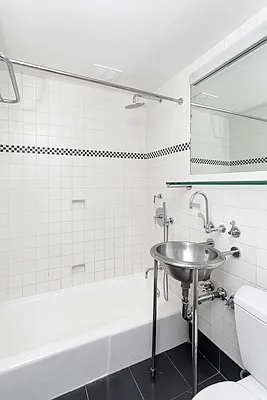 Rented by Living New York | media 7