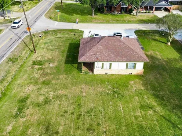610 Cindyrella Drive, Highlands, TX 77562