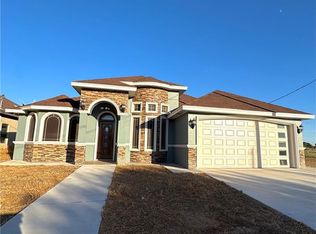 104 Los Altos St, Roma, TX 78584