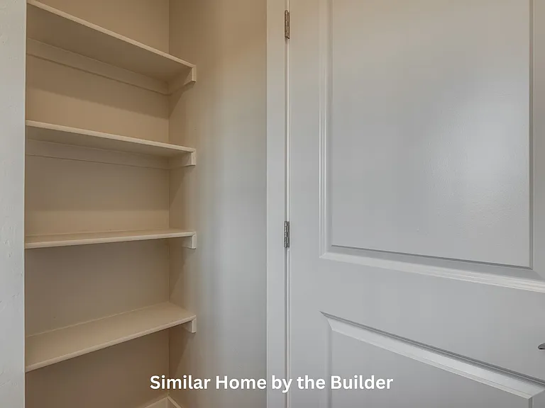 121 Sterling Dr — Photo 26