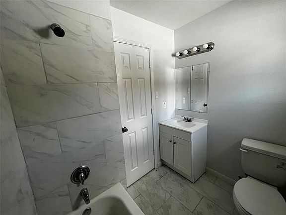 3rd image of 3809 Wipprecht St APT 7