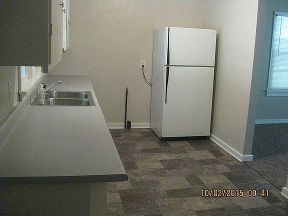 3rd image of 2833 Vista Ln