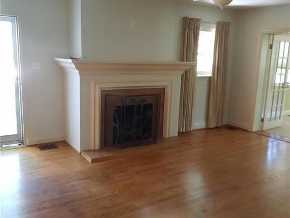 4th image of 5810 Woodcliff Dr