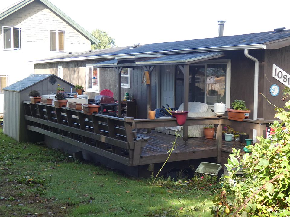 2nd image of 1081 S Dolphin St