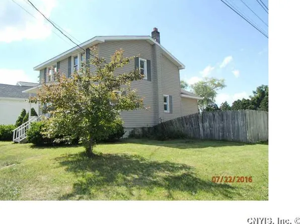 3 Gould Dr, Sherburne, NY 13460