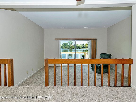 4th image of 2022 Lac Du Mont Dr #161