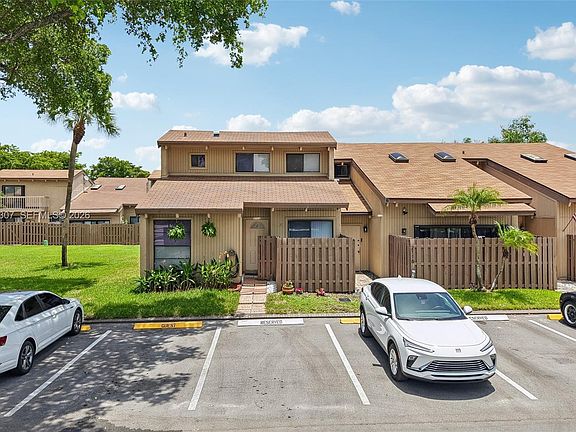 2nd image of 2112 SW 81st Way