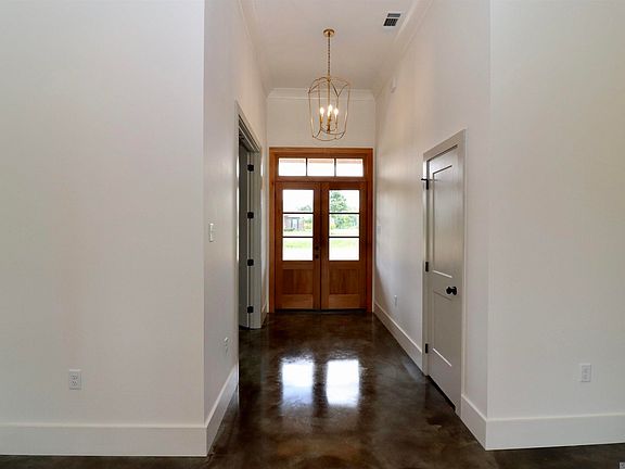 4th image of 6988 Virginia Ln