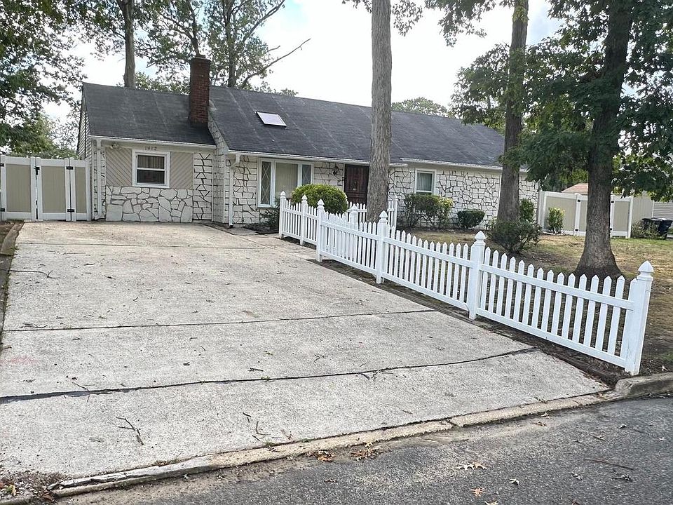 1st image of 1412 Johanna Ct