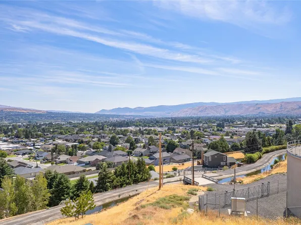1833 Broadway Place, Wenatchee, WA 98801