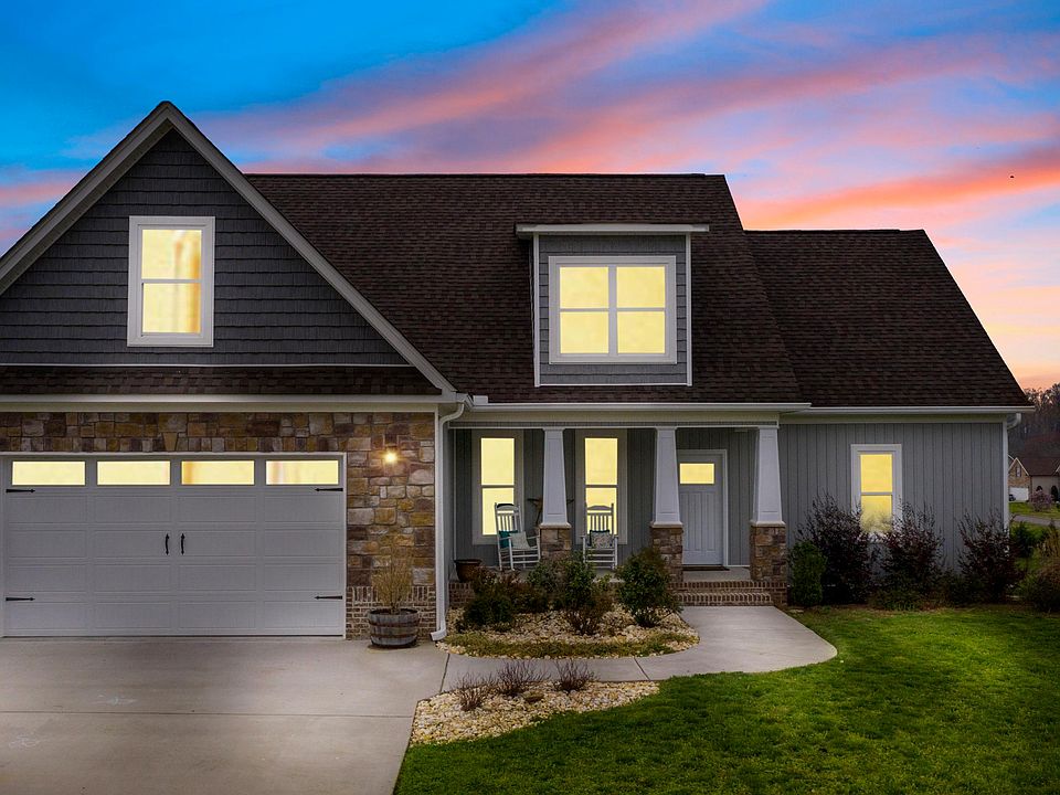 1st image of 127 NE Gentle Mist Ln