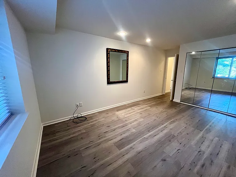 1637 Oakwood Dr #S113 — Photo 16