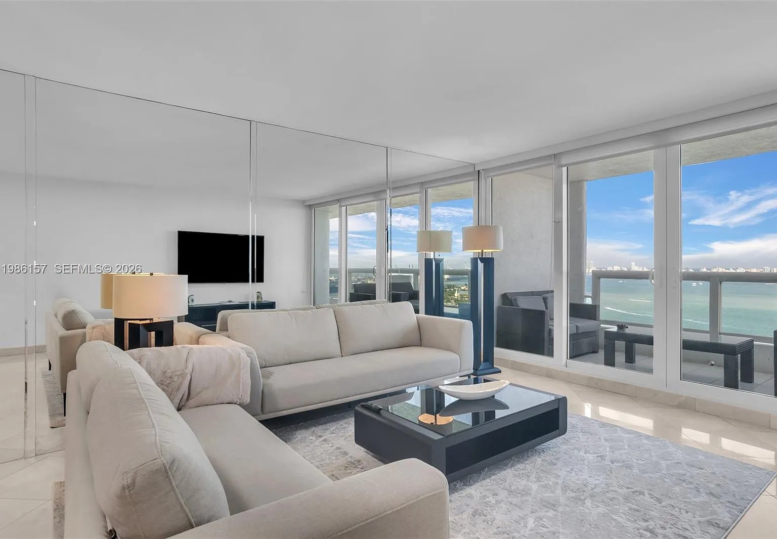 Venetia Condo — Photo 1