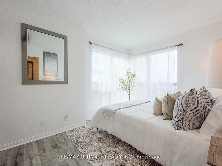 11 Lee Centre Dr #703 — Photo 13