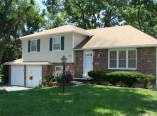 9736 Marshall Dr, Lenexa, KS 66215