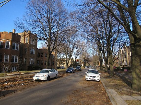 5th image of 5639 N Rockwell St