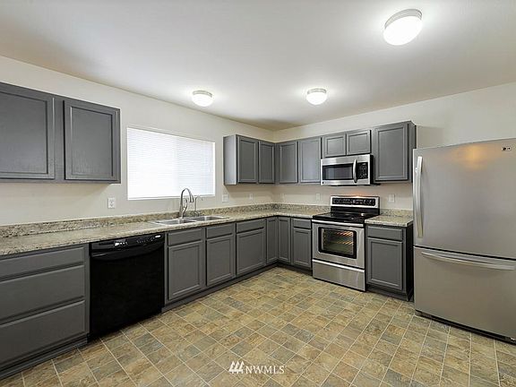4th image of 29730 216th Pl SE