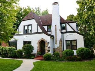 105 1st St SE, New Prague, MN 56071