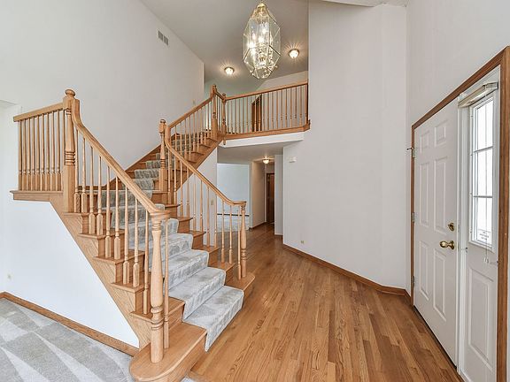 2nd image of 2460 Glenford Dr