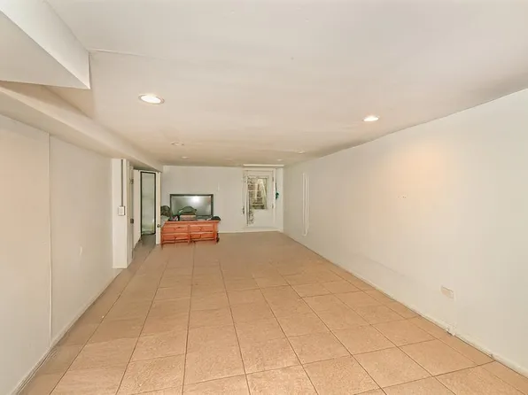 1244 Jefferson Avenue image 14 of 20