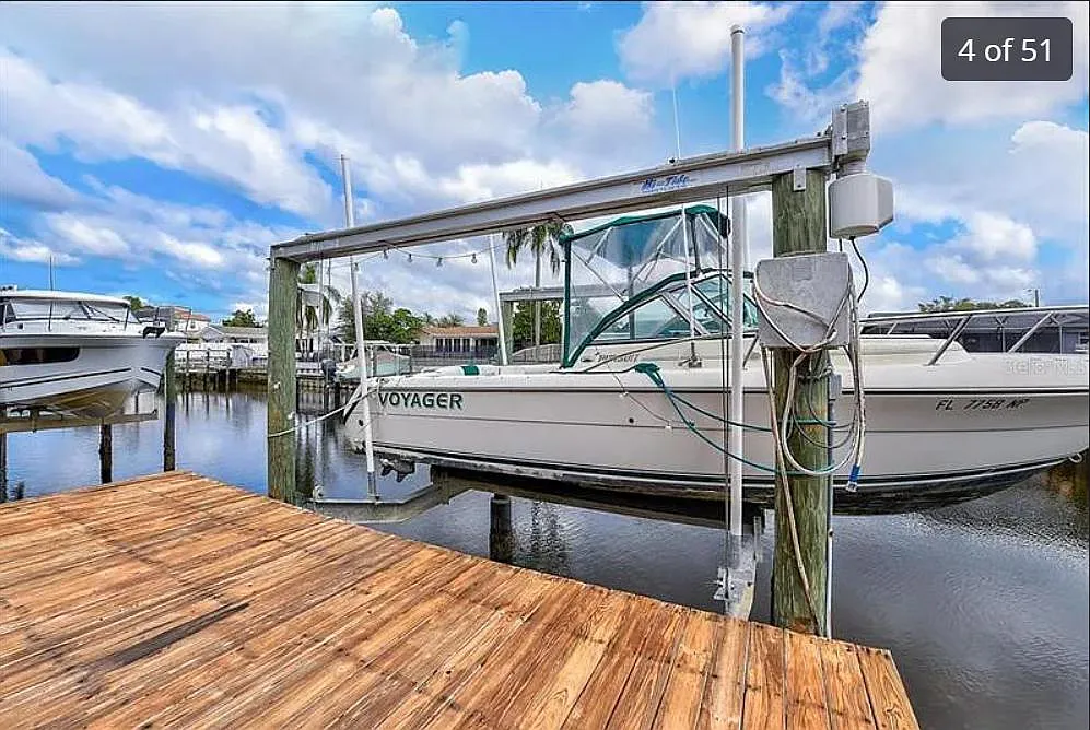 10621 Hatteras Dr — Photo 1
