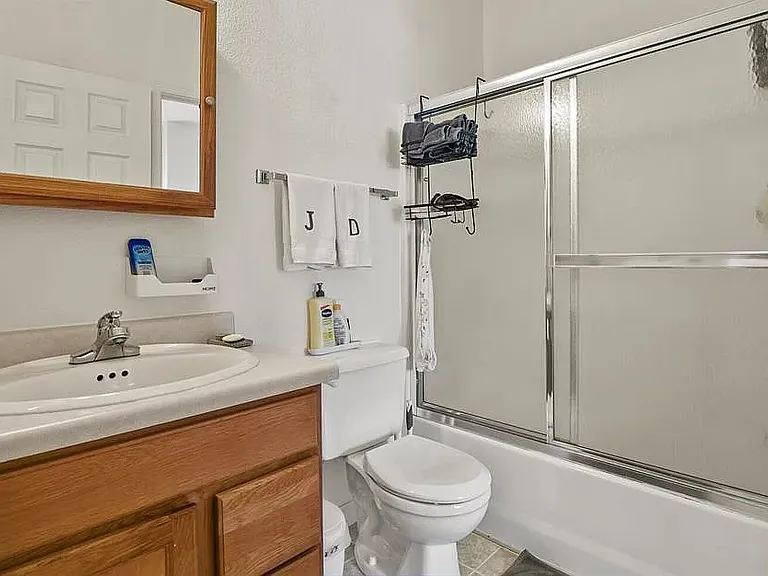 2822 N Cascade Ave — Photo 13