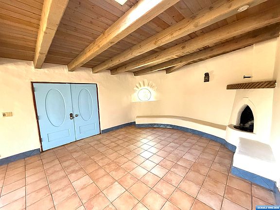 3rd image of 114 Wendy Rd