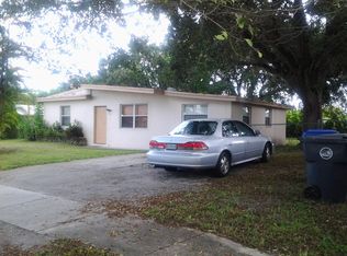 132 Miami Gardens Rd, West Park, FL 33023