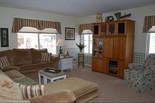 4th image of 9844 Bedford Dr