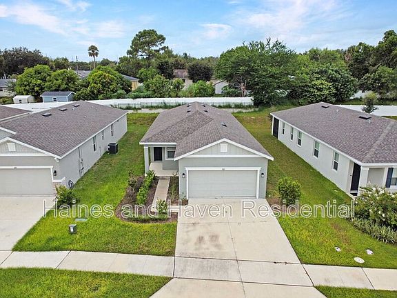 2nd image of 832 Blue Creek Dr