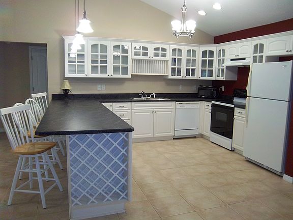 Super-sized Kitchen