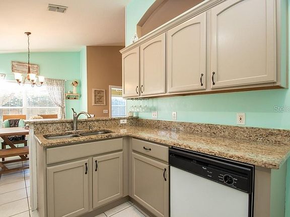 5th image of 217 Brushcreek Dr