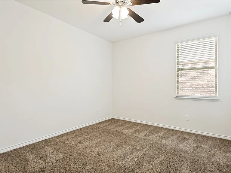 424 Baltimore Ave — Photo 19